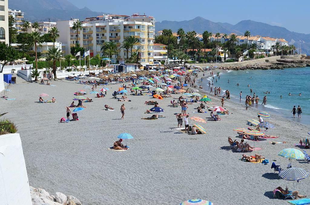 Apartamento Toboso Lena Nerja Luaran gambar